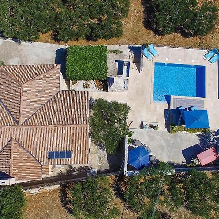 Pet Friendly Home In Postira With Wifi Экстерьер фото