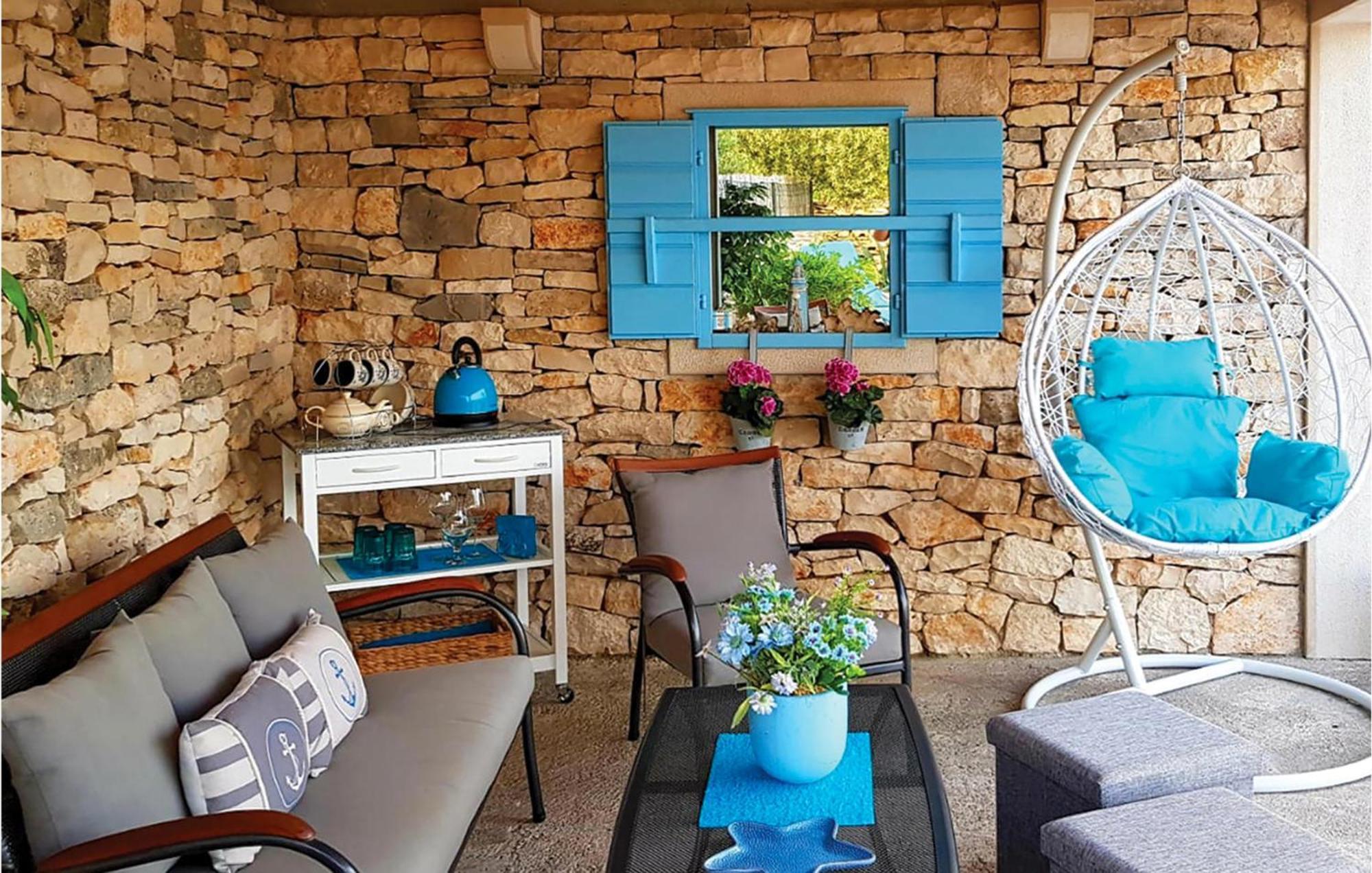 Pet Friendly Home In Postira With Wifi Экстерьер фото