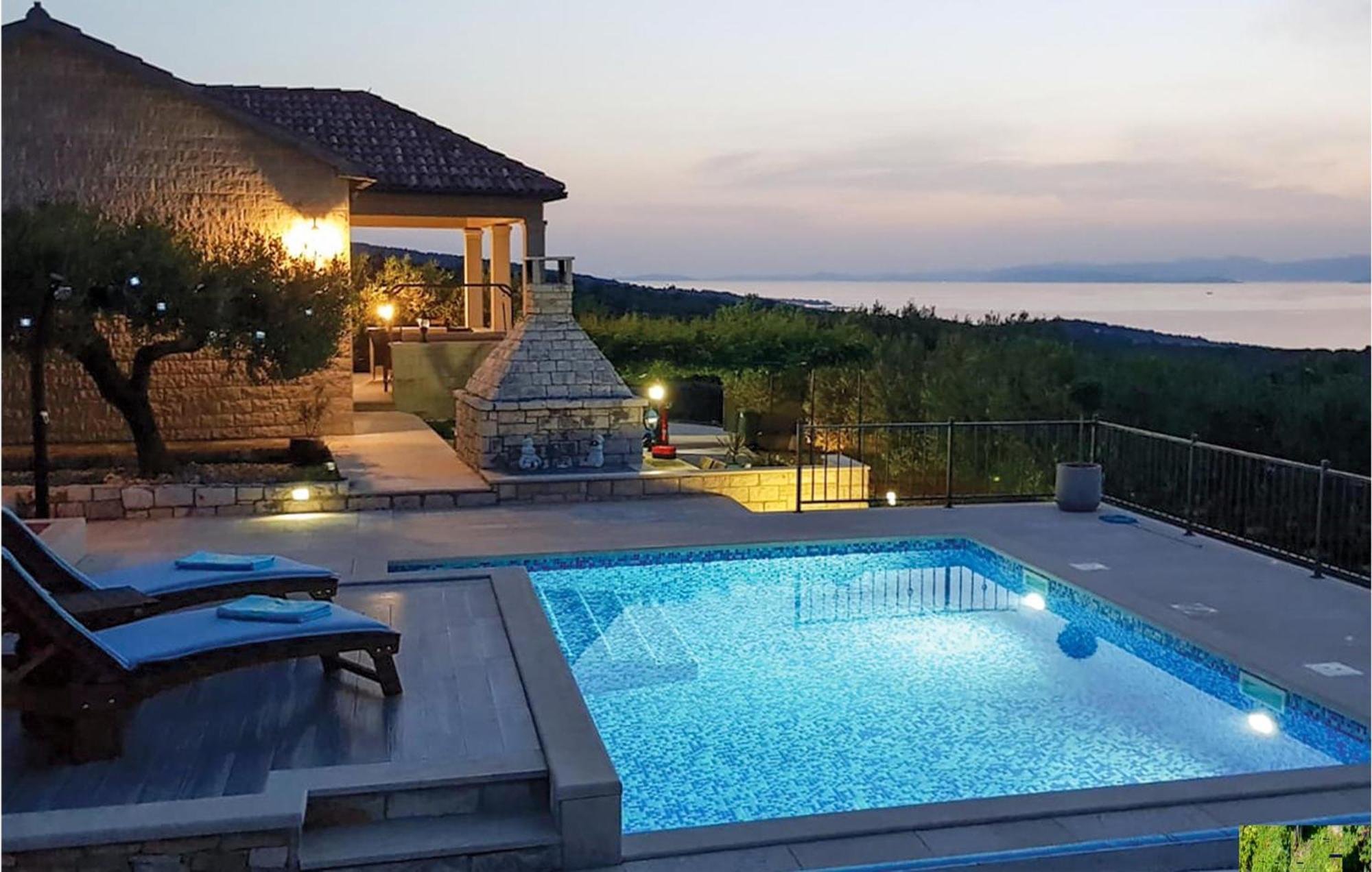Pet Friendly Home In Postira With Wifi Экстерьер фото
