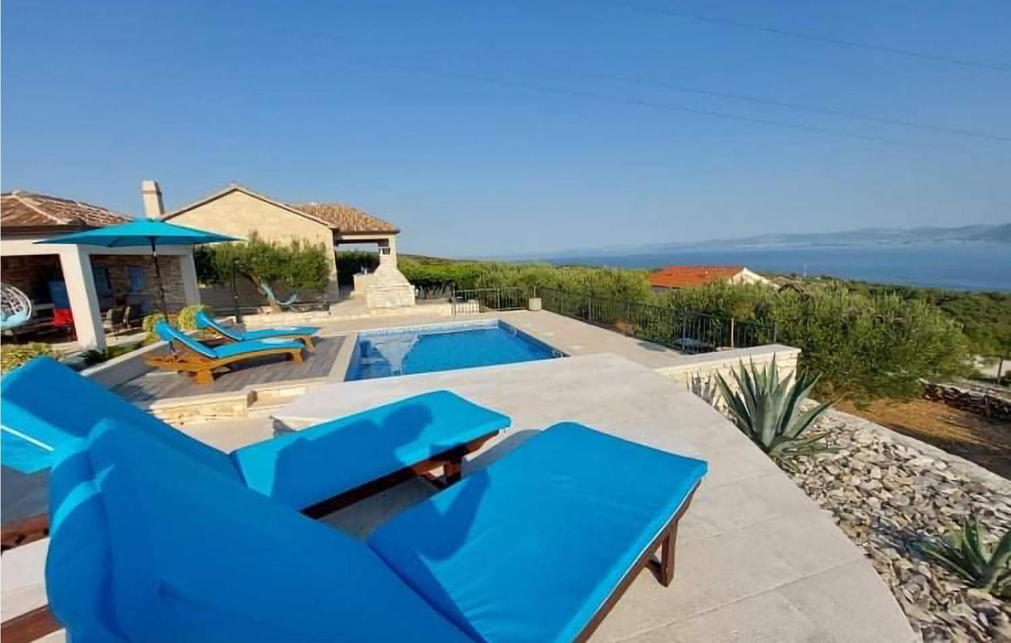Pet Friendly Home In Postira With Wifi Экстерьер фото